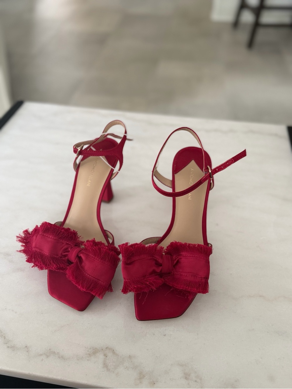 ANTONIO MELANI Red Frayed Bow Ankle-Strap Heels - Picture 2 of 7